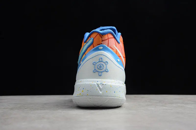 Nike Kyrie 5 x SpongeBob Pineapple House basketball shoes – orange textured sneakers inspired by SpongeBob home with Zoom Air cushioning