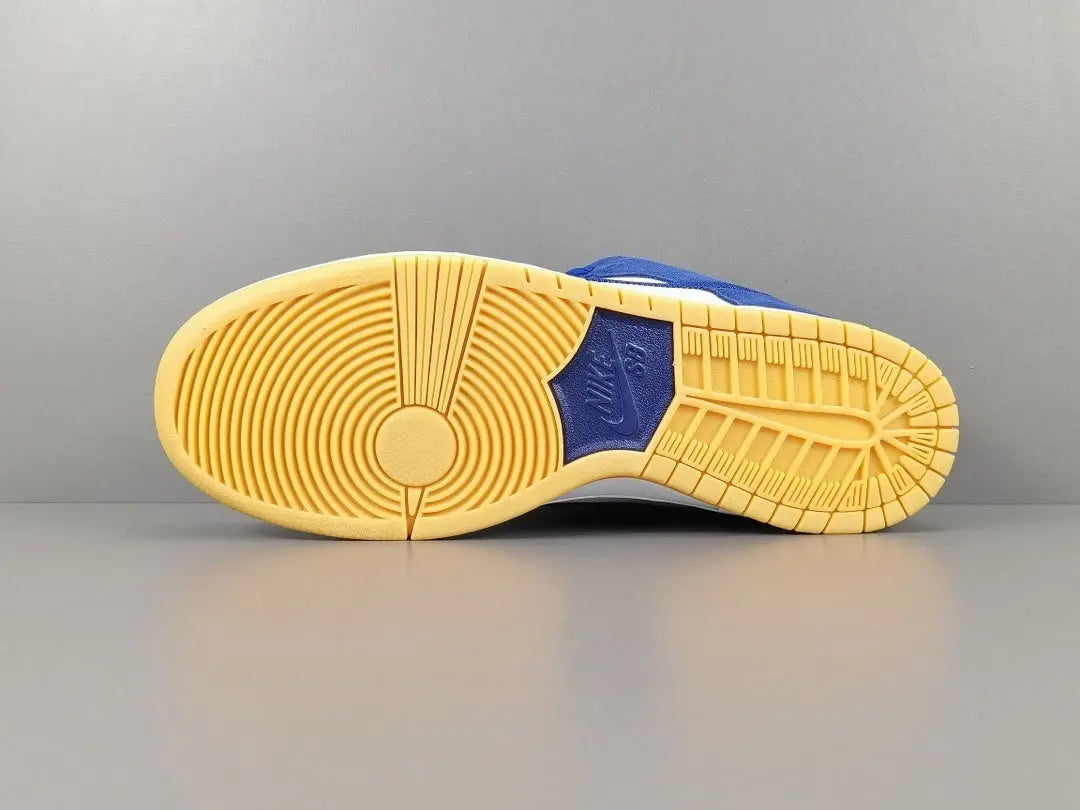 Nike SB Dunk Los Angeles Dodgers low top sneaker side view blue white
