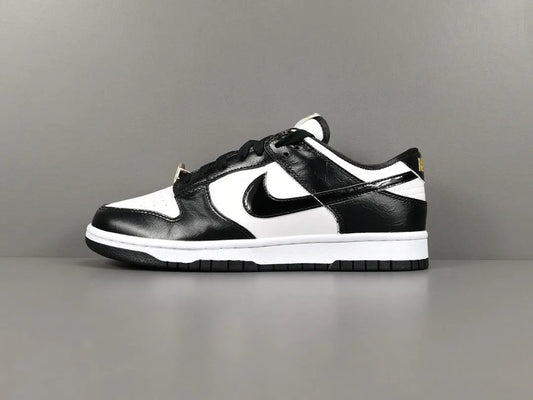 NIKE DUNK x WORLD CHAMPS BLACK WHITE Replico