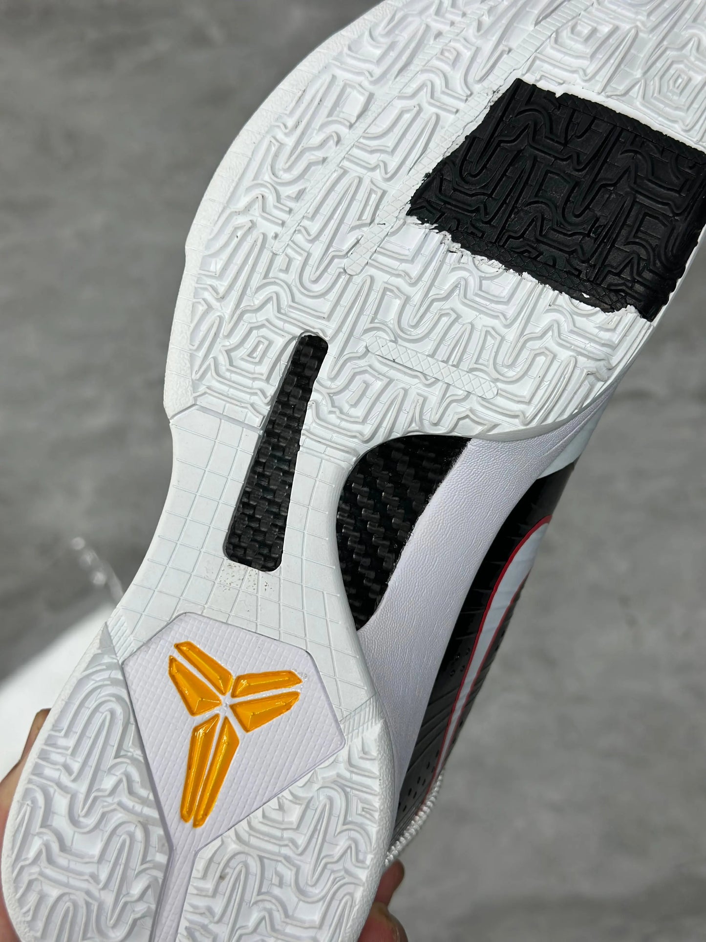 Nike Kobe 5 Protro Alternate Bruce Lee basketball shoes in yellow and black colorway