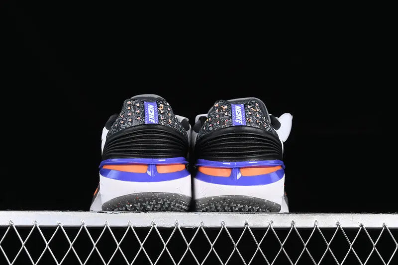 NIKE ZOOM GT CUT 2 x CATCHING FIRE limited edition basketball shoes – premium Zoom Air performance.