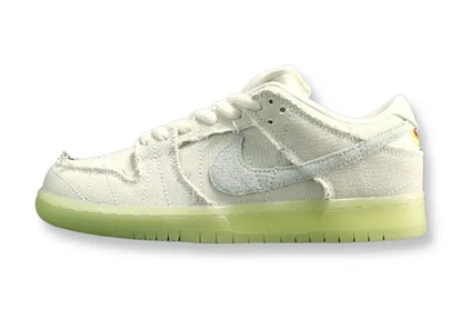 Nike SB Dunk Low Mummy glow in the dark tearaway sneaker limited
