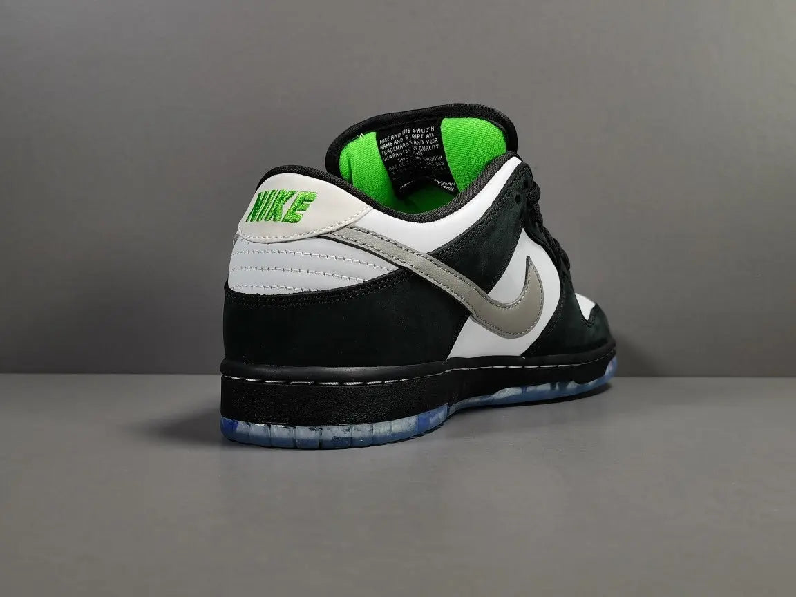 Nike SB Dunk x Staple Panda Pigeon limited edition black white sneakers
