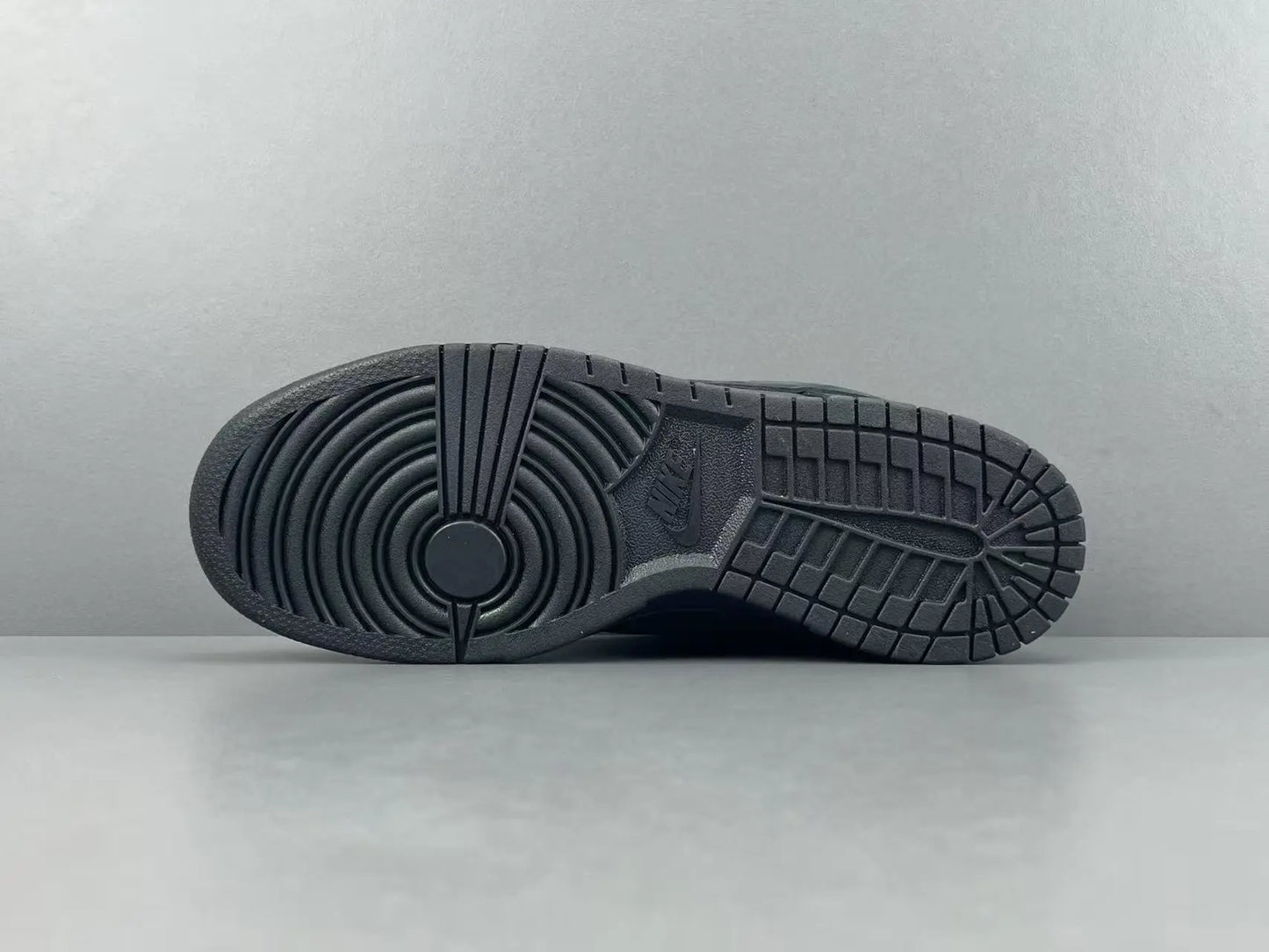 Nike SB Dunk Supreme 94 Black low top sneaker side view all black