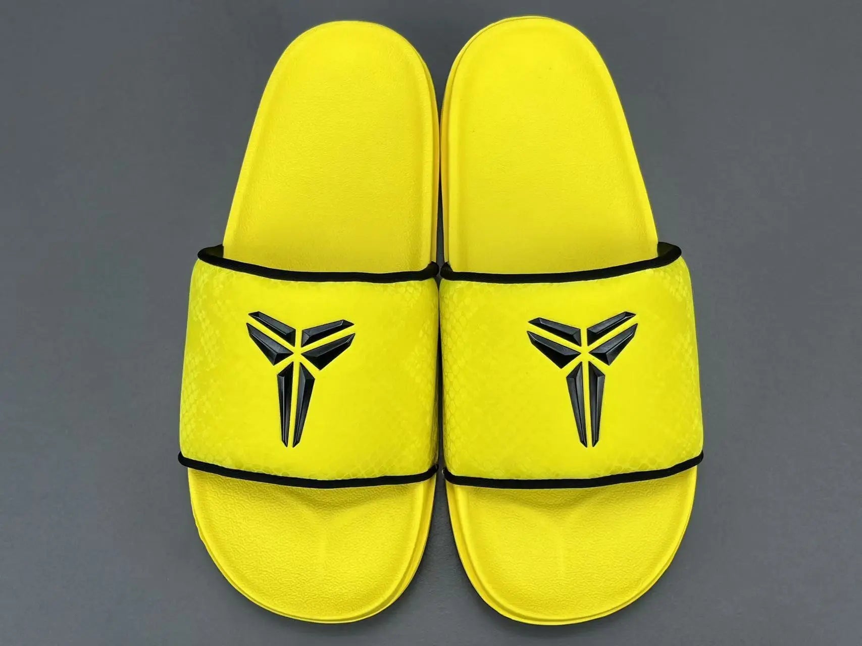 Nike Kobe Offcourt Slide Lightning yellow comfortable basketball slides casual sportswear footwear