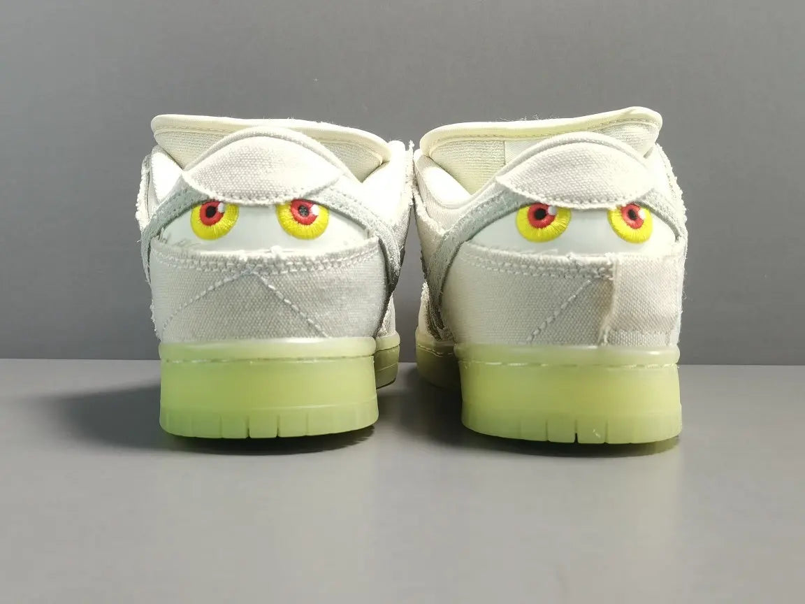 Nike SB Dunk Low Mummy glow in the dark tearaway sneaker limited
