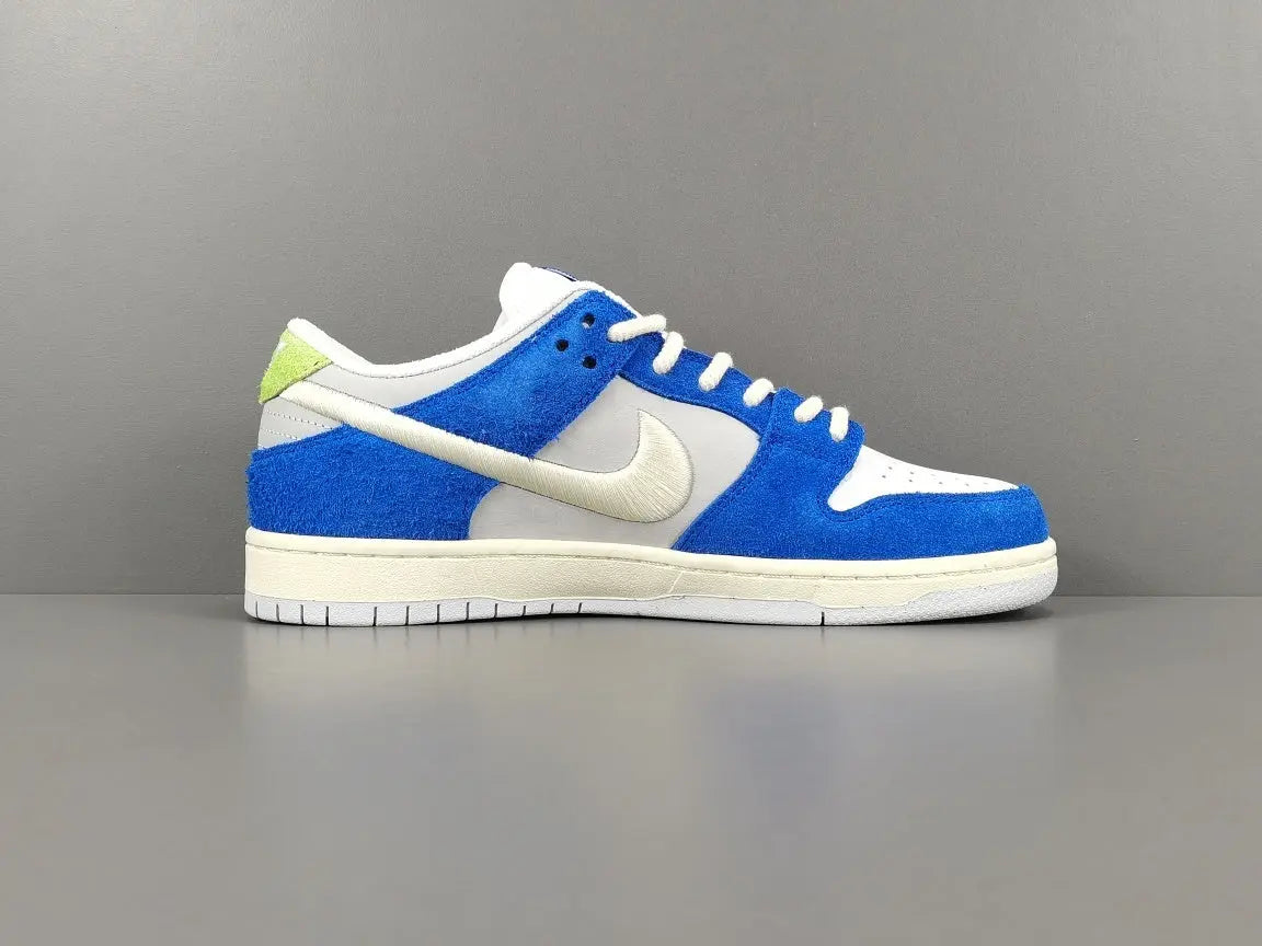 Nike SB Dunk Low Fly Streetwear Gardenia blue white green sneaker floral embroidery limited edition skate shoe