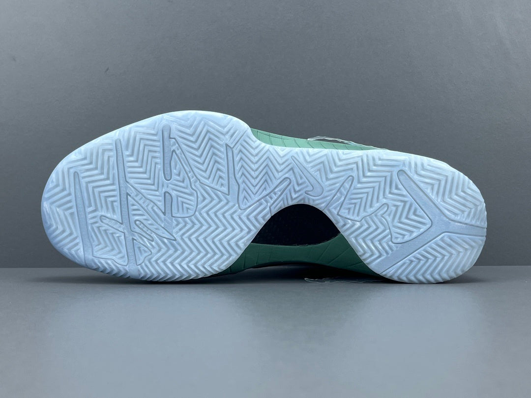 NIKE Kobe 4 Protro Girl Dad basketball sneaker, low-top design, premium style