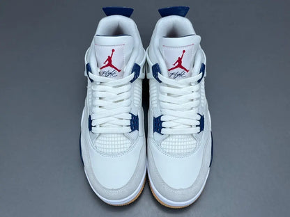 Air Jordan 4 SB Navy sneakers side view skate collaboration retro basketball shoes
