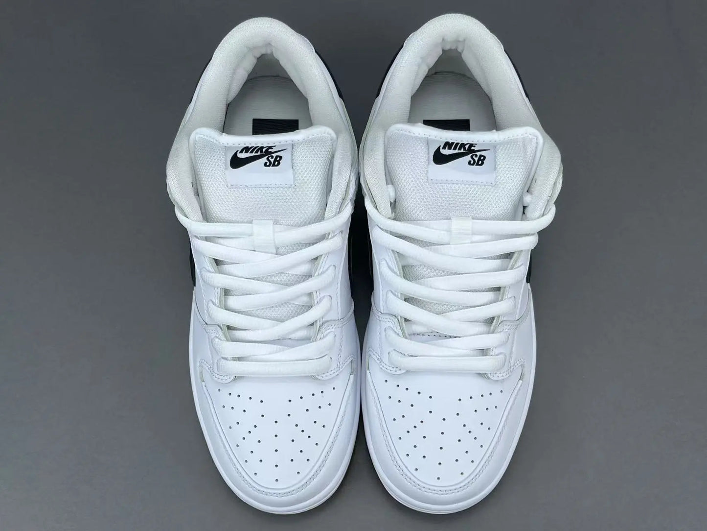 Nike SB Dunk Low White Gum skate shoes premium leather gum sole