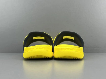 Nike Kobe Offcourt Slide Lightning yellow comfortable basketball slides casual sportswear footwear
