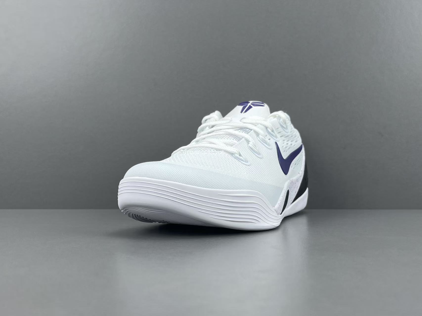 Nike Kobe 9 Elite Low EM White Court Purple basketball shoes mens sneakers