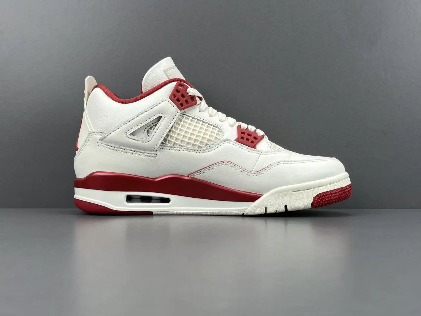 Jordan 4 Valentine’s Day Sierra pink suede premium limited edition sneakers men’s
