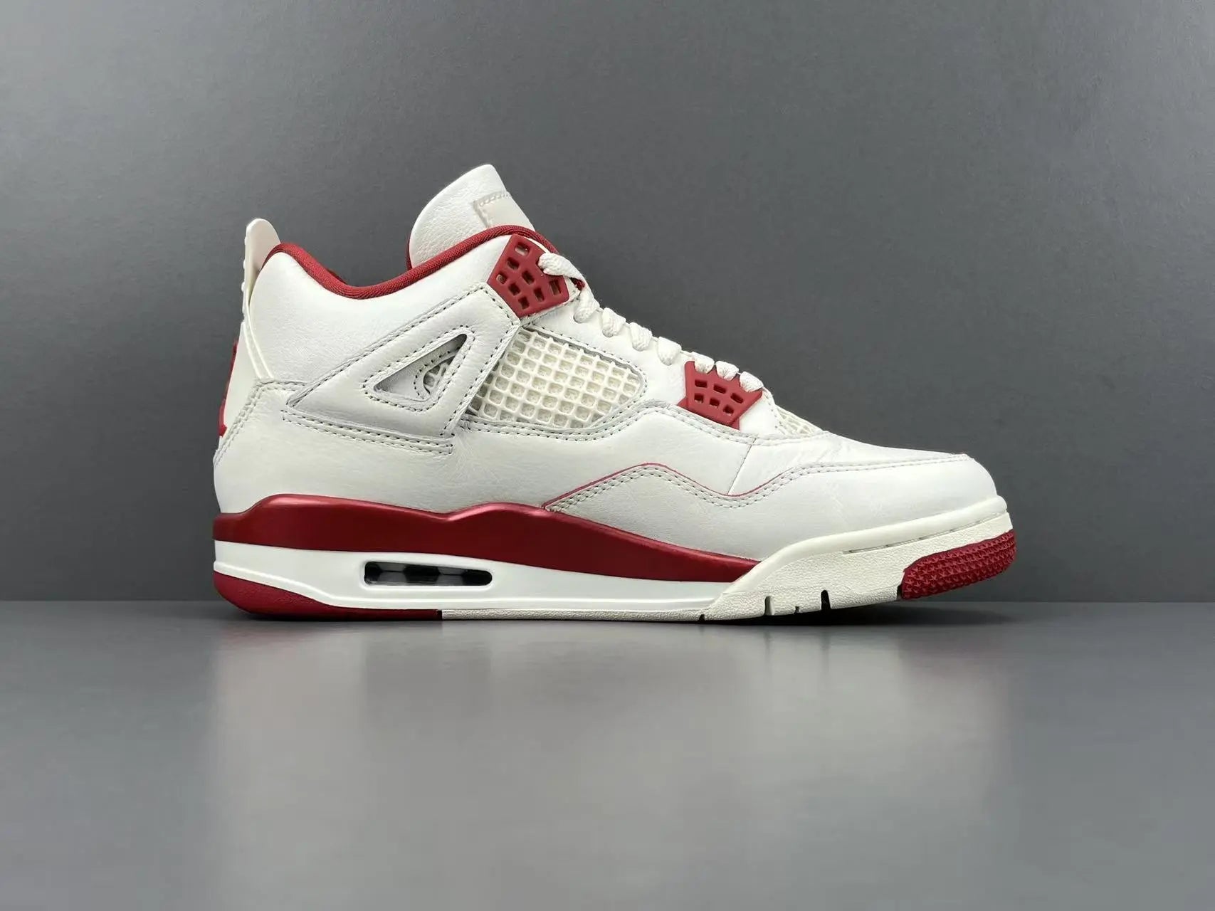 Jordan 4 Valentine’s Day Sierra pink suede premium limited edition sneakers men’s
