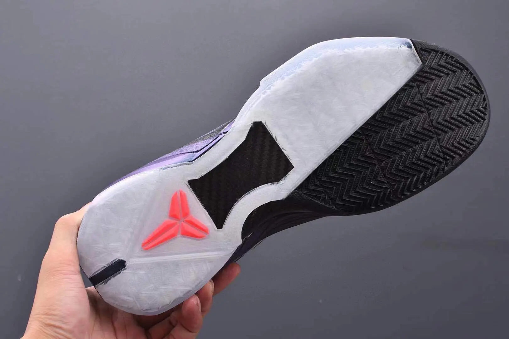 Nike Kobe 7 Invisibility Cloak basketball shoes translucent upper with stealth design
