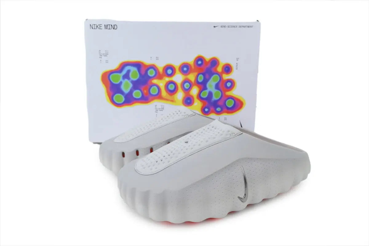 Nike Mind 001 Slide Light Smoke Grey detail premium materials cushioned strap lightweight comfortable Nike slides