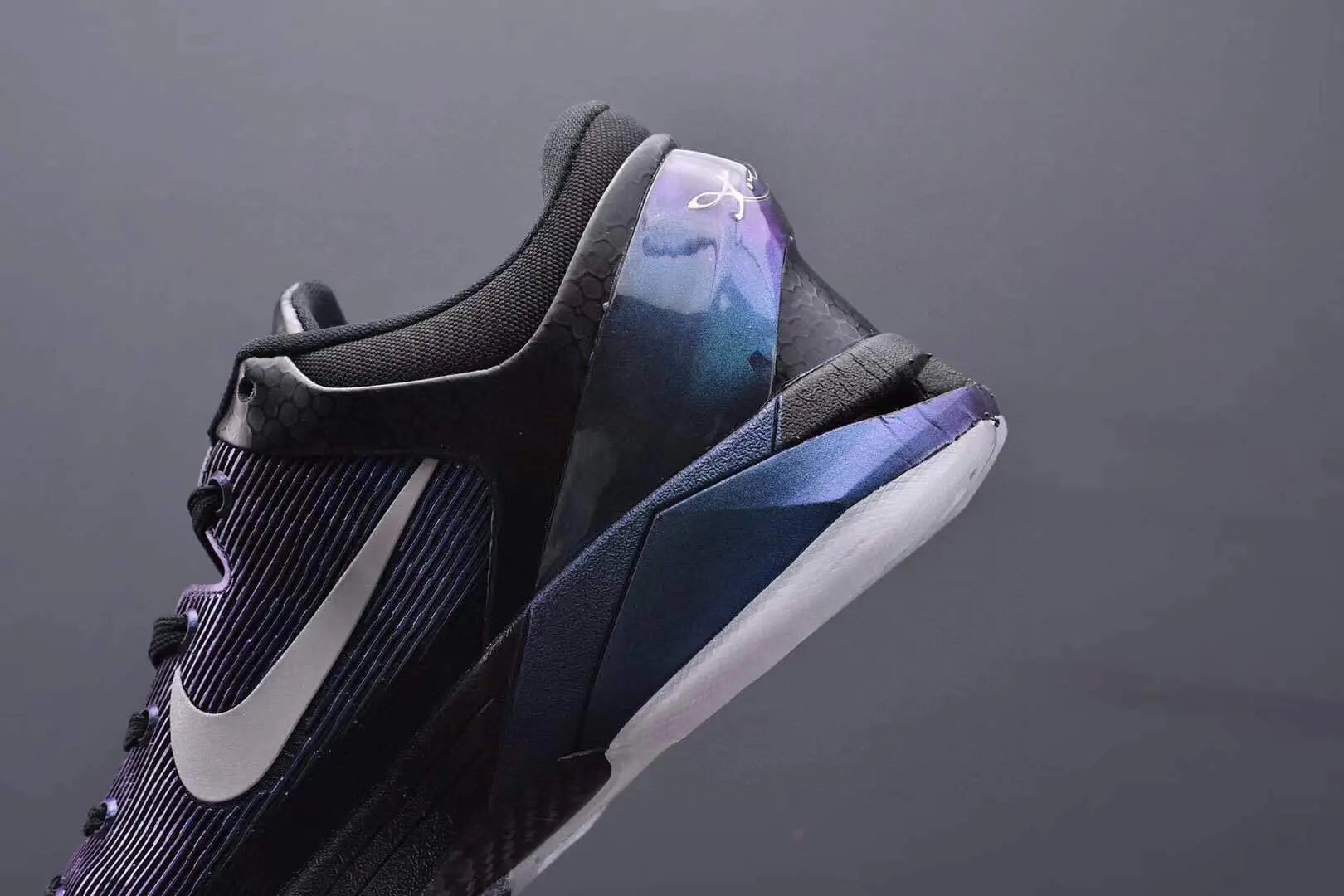 Nike Kobe 7 Invisibility Cloak basketball shoes translucent upper with stealth design
