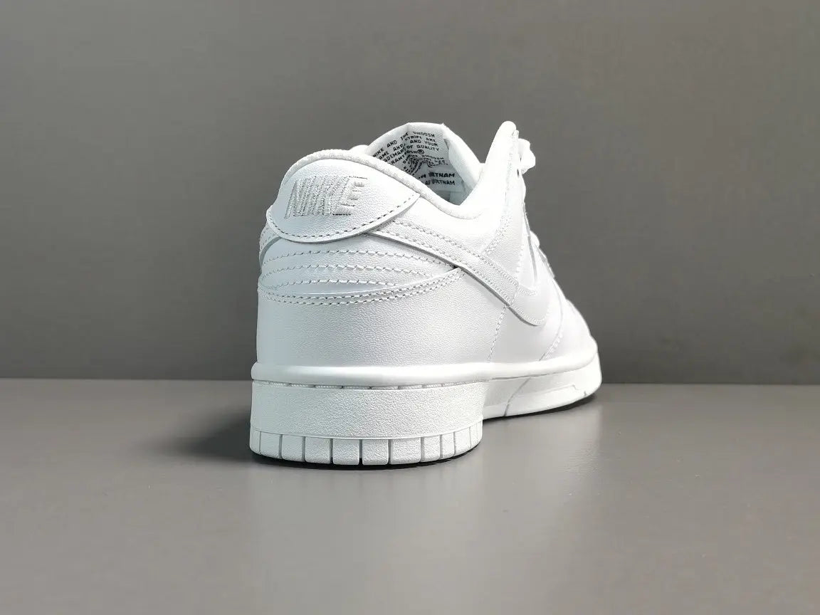NIKE DUNK x TRIPLE WHITE Replico
