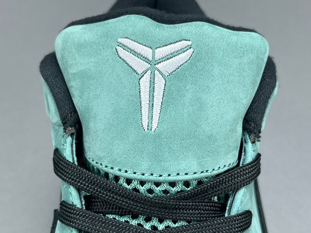 NIKE Kobe 4 Protro Girl Dad basketball sneaker, low-top design, premium style