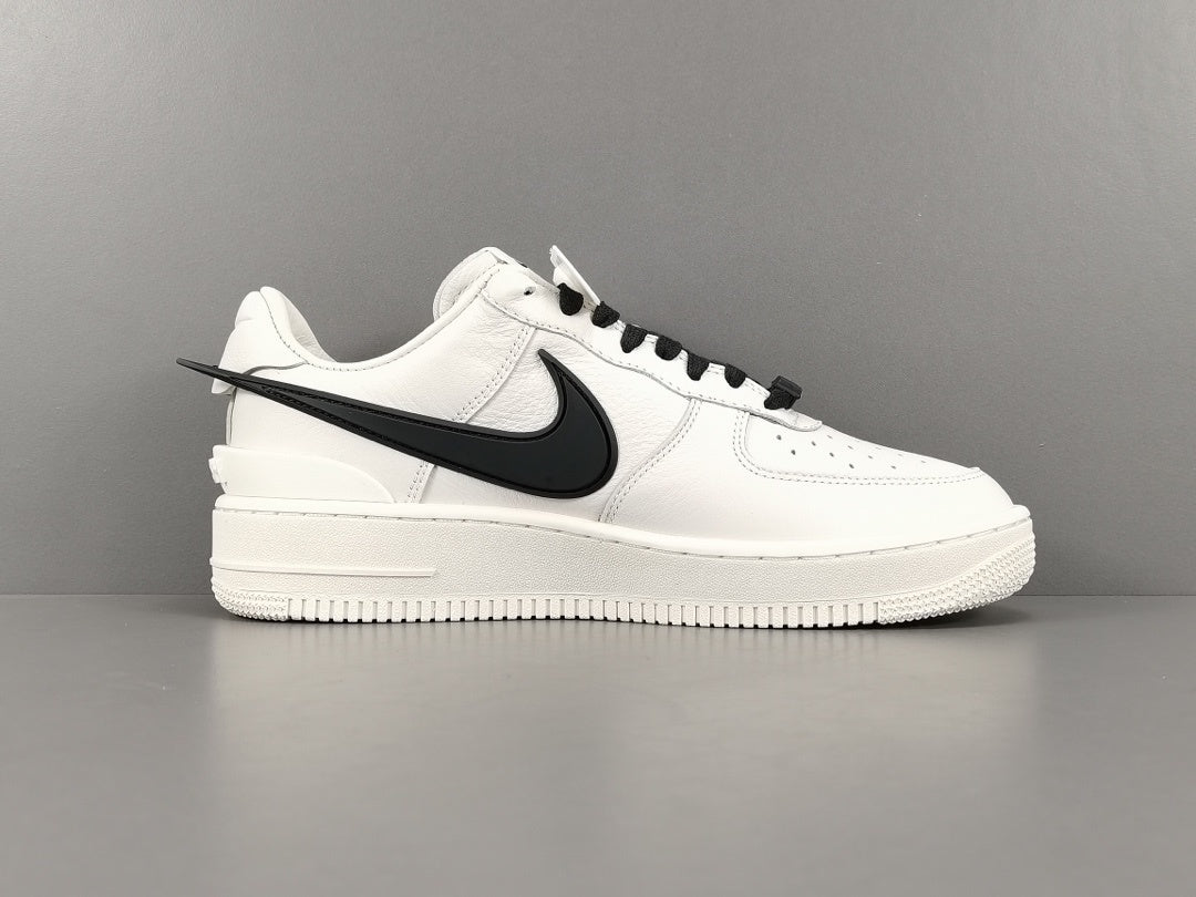 NIKE AIR FORCE 1 x AMBUSH PHANTOM Replico