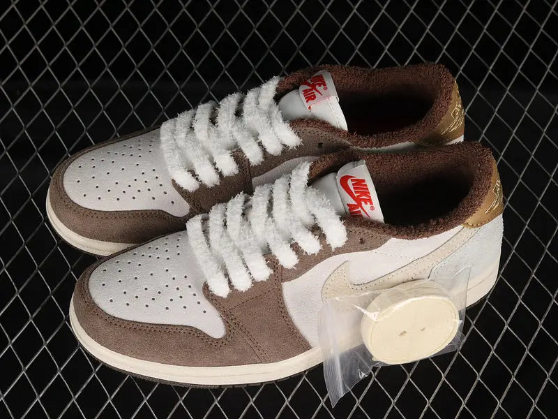 Jordan 1 Retro Low OG Year of the Rabbit sneakers white red gold Nike Air low top