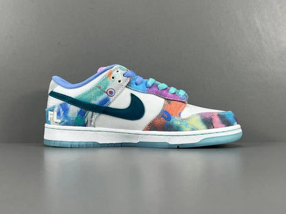 Nike SB Dunk Low Futura Laboratories Bleached Aqua sneaker white grey aqua limited edition skate shoe