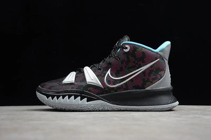 Nike Kyrie 7 x Pixel Camo basketball shoes – low-top sneakers with pixel camouflage design, Zoom Air cushioning, and court performance