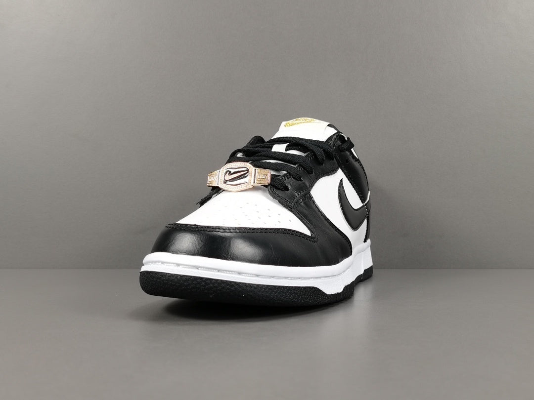 NIKE DUNK x WORLD CHAMPS BLACK WHITE Replico