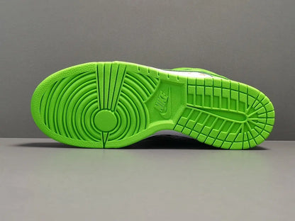 Nike SB Dunk Low Supreme Stars Mean Green skate shoes premium leather