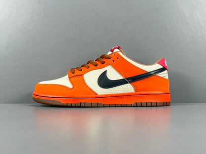 Nike SB Dunk UN-Hemp low top skate sneaker natural hemp side view