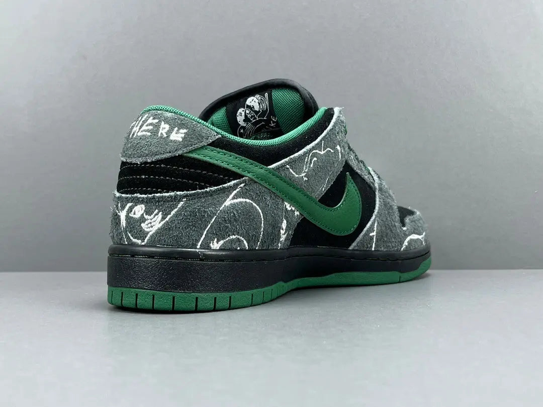 Nike SB Dunk Anthracite Gorge Green low top skate sneaker side view