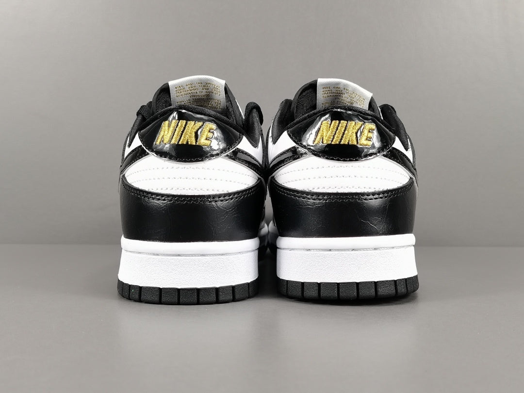 NIKE DUNK x WORLD CHAMPS BLACK WHITE Replico