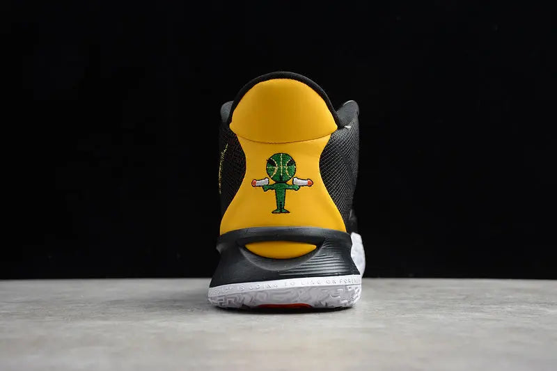 Nike Kyrie 7 Roswell Rayguns men's basketball shoes multi-color sneakers