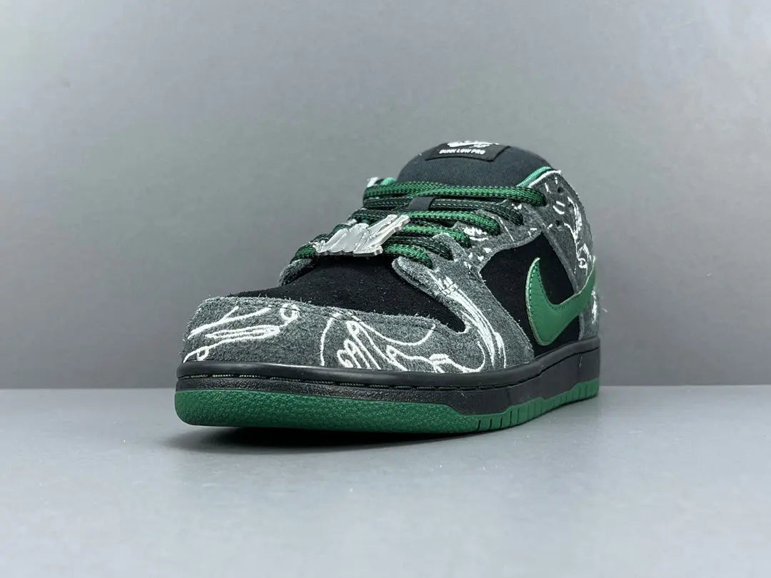 Nike SB Dunk Anthracite Gorge Green low top skate sneaker side view