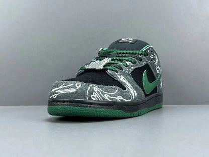 Nike SB Dunk Anthracite Gorge Green low top skate sneaker side view