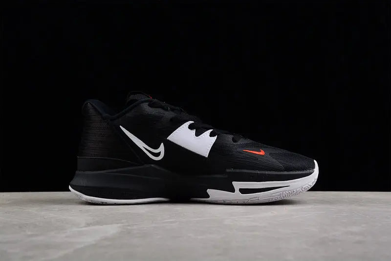 Nike Kyrie Low 5 x Dominoes basketball shoes – low-top sneakers with black-and-white domino pattern, Zoom Air cushioning, and elite court performance