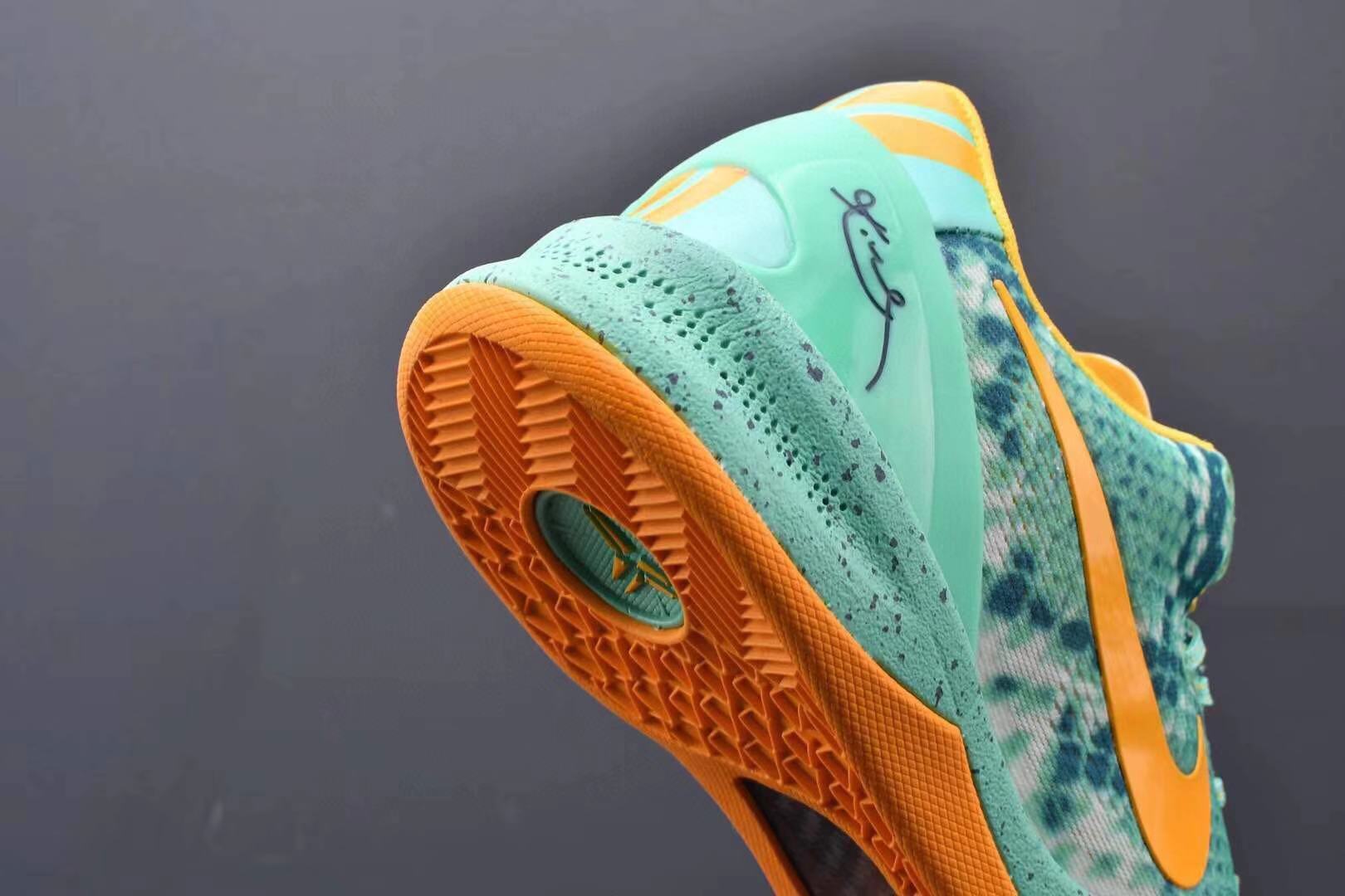 Nike Kobe 8 Green Glow Laser Orange basketball shoes mens performance sneakers
