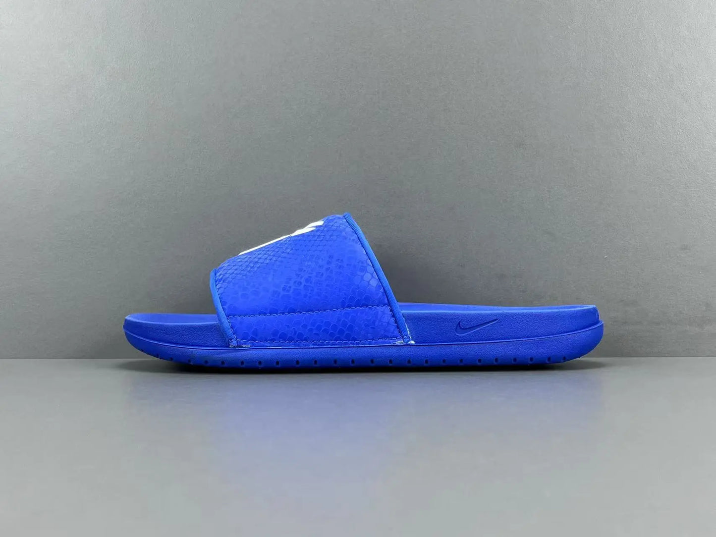 Nike Offcourt Slide Kobe Bryant Dodgers Los Angeles comfortable basketball slides casual footwear