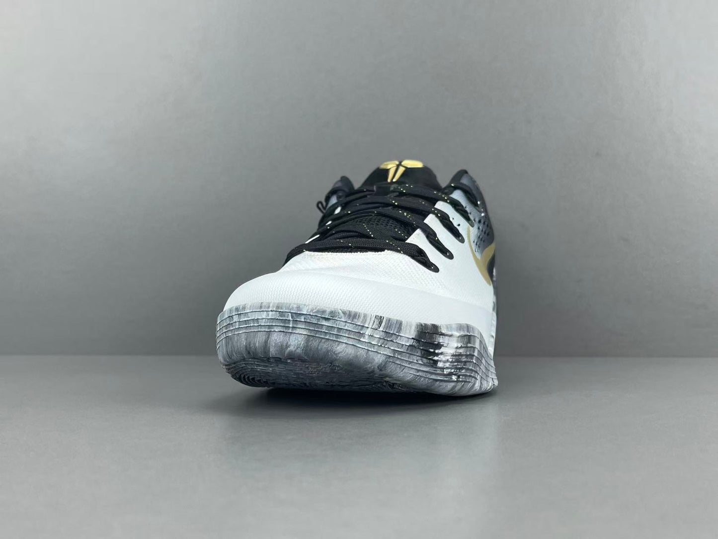 Nike Kobe 9 EM Low Protro Mambacita basketball shoes black gold mens sneakers