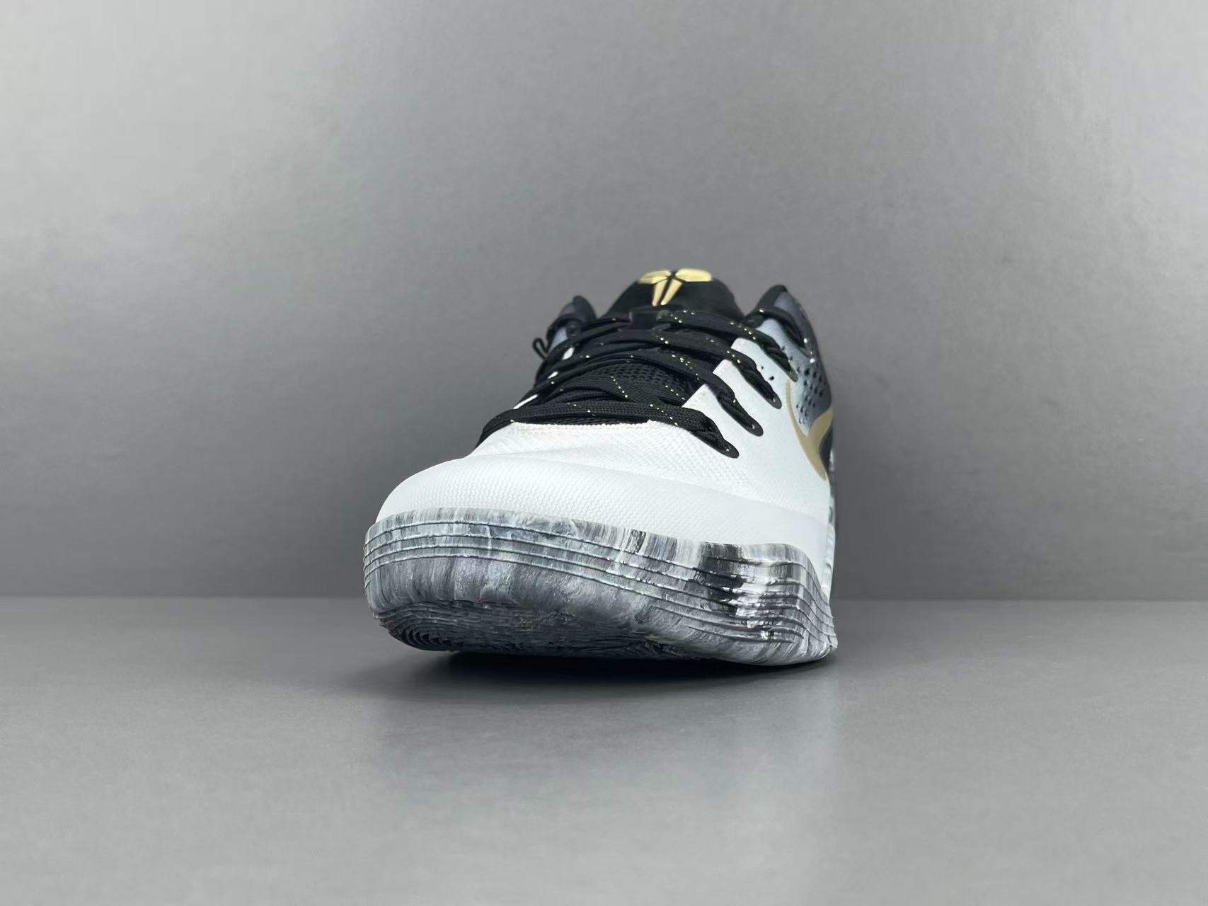 Nike Kobe 9 EM Low Protro Mambacita basketball shoes black gold mens sneakers