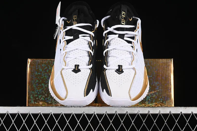 Nike Air Zoom GT Cut 3 CHBL basketball shoes front view performance sneakers