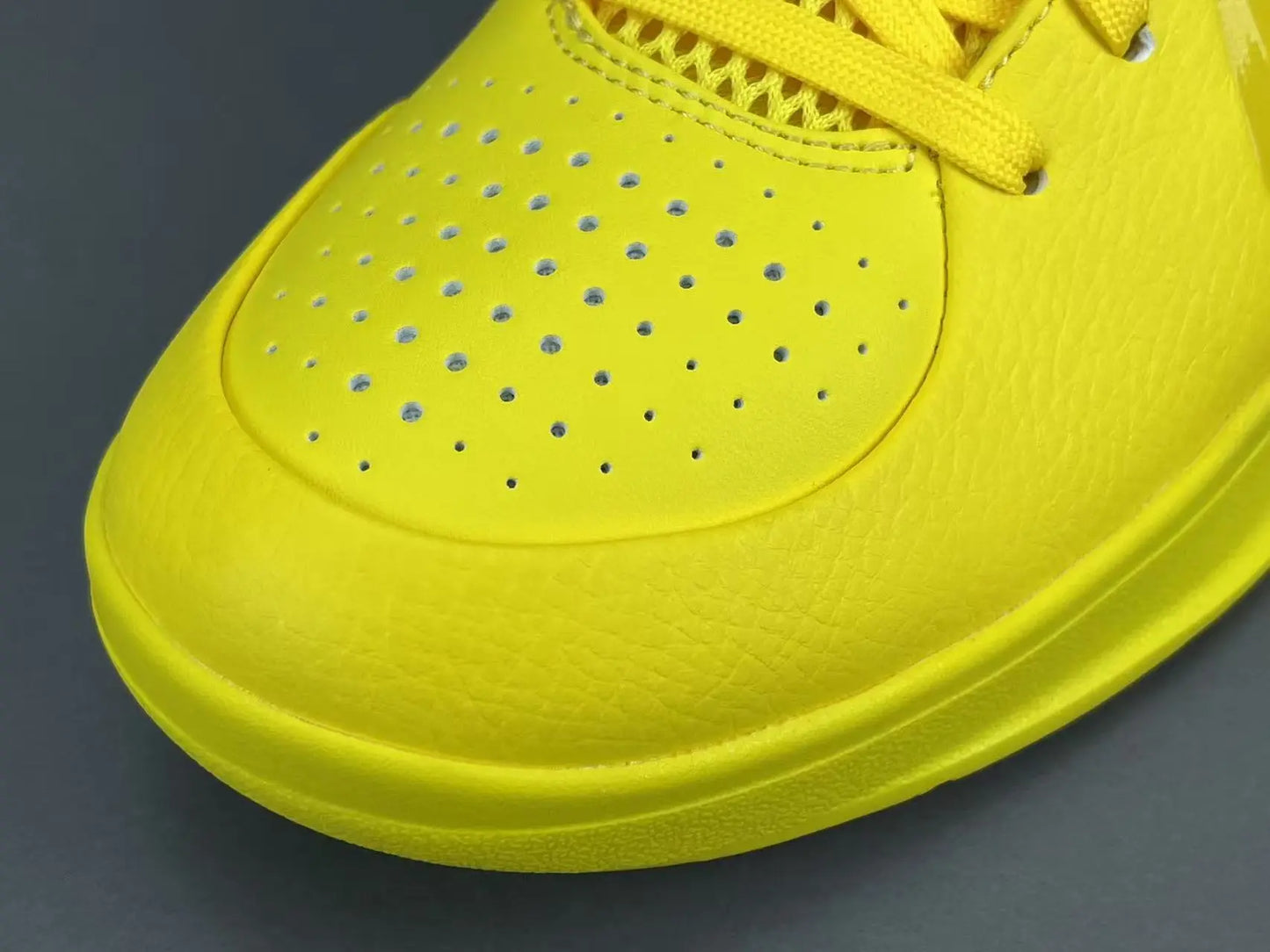 NIKE Kobe 4 Protro CHBL basketball sneaker, low-top, premium performance design
