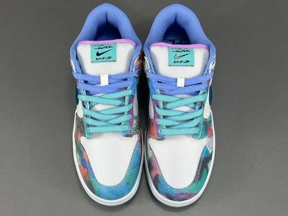 Nike SB Dunk Low Futura Laboratories Bleached Aqua sneaker white grey aqua limited edition skate shoe