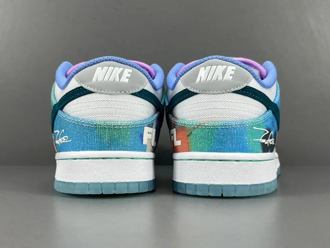 Nike SB Dunk Low Futura Laboratories Bleached Aqua sneaker white grey aqua limited edition skate shoe