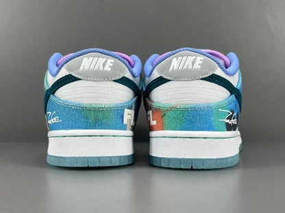 Nike SB Dunk Low Futura Laboratories Bleached Aqua sneaker white grey aqua limited edition skate shoe
