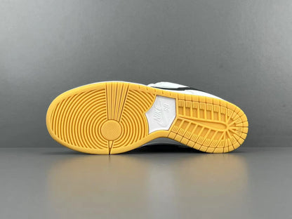 Nike SB Dunk Low White Gum skate shoes premium leather gum sole