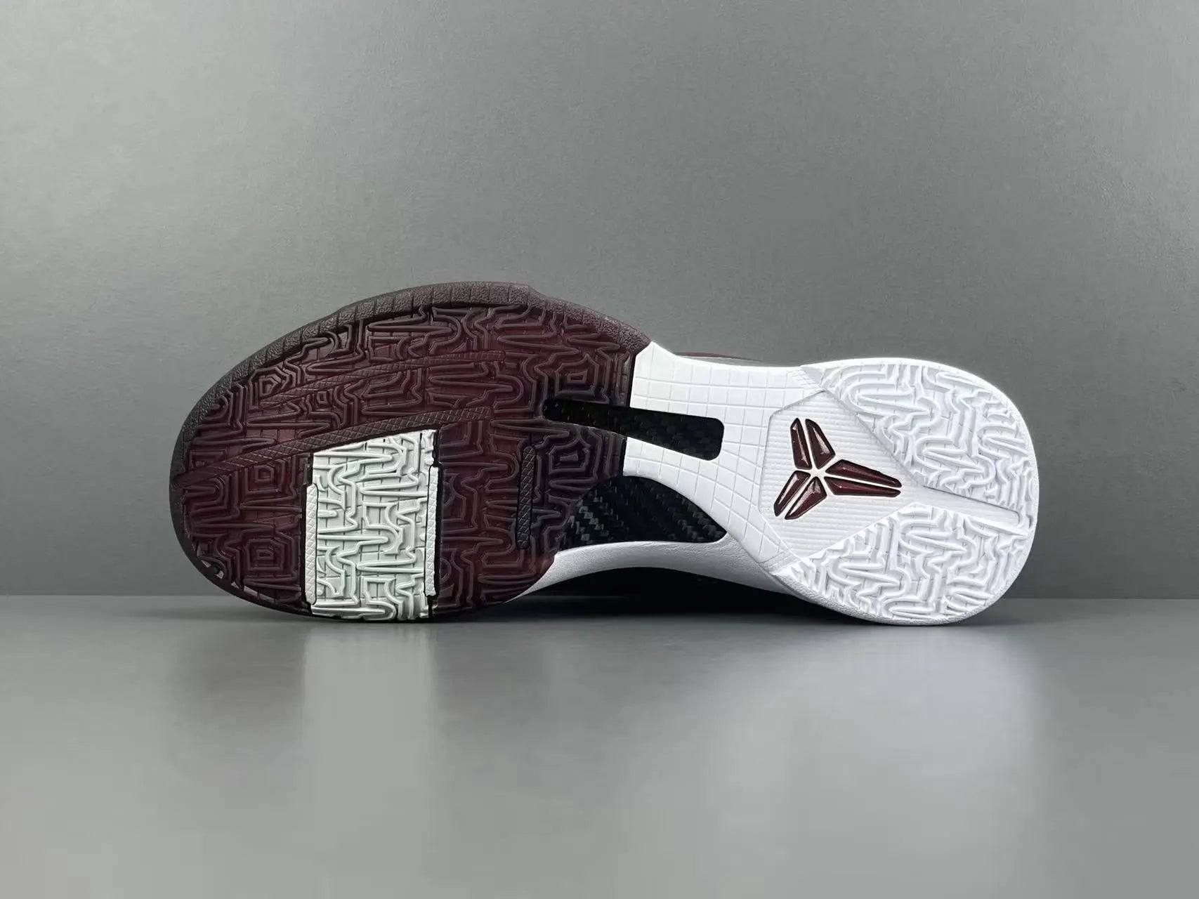 NIKE KOBE 5 LOWER MERION ACES AWAY BASKETBALL SHOES LIMITED EDITION
