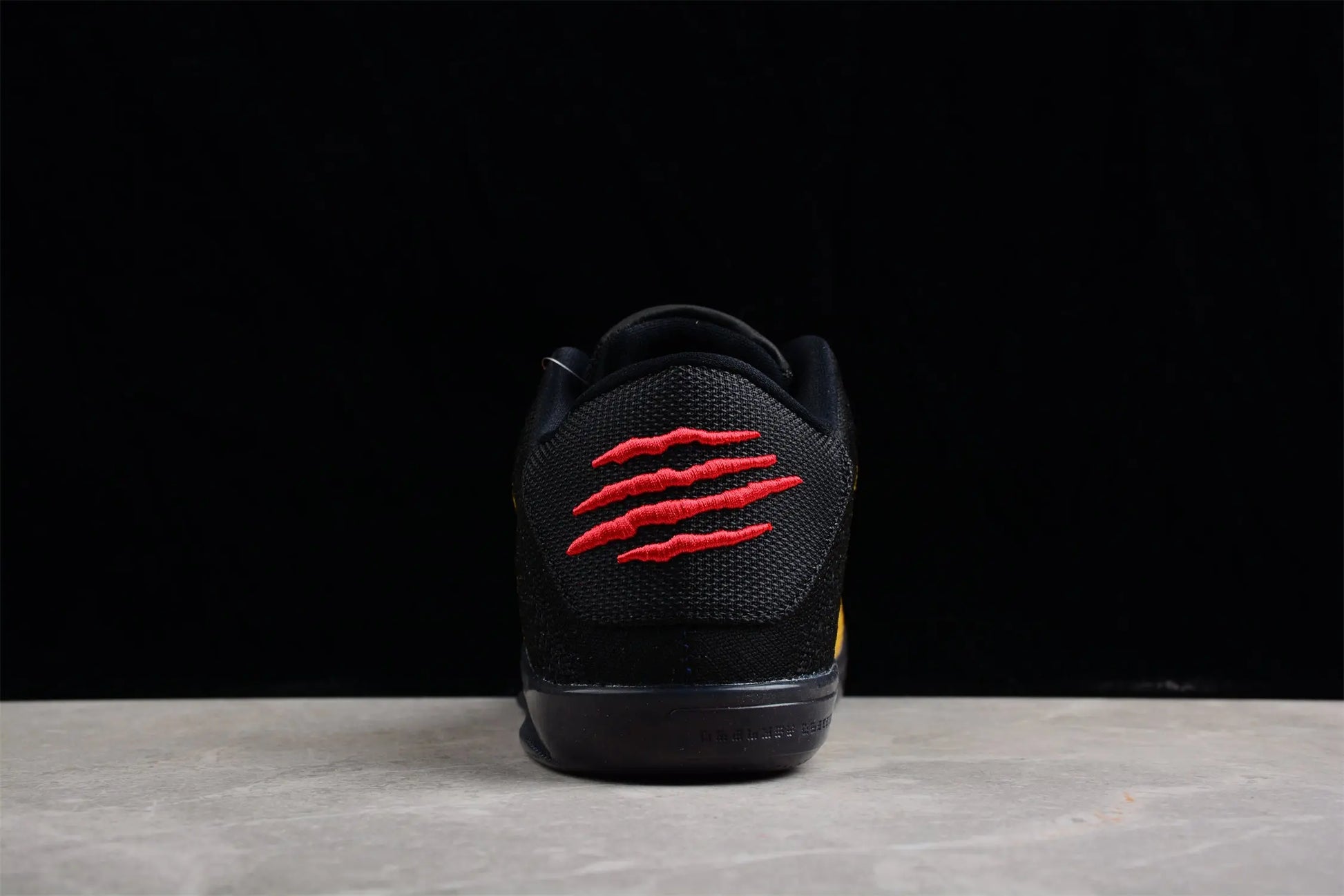 Nike Kobe 11 Elite Low Bruce Lee basketball shoes mens performance sneakers