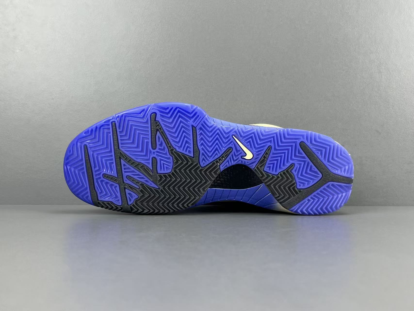 NIKE Kobe 4 Protro FC Barcelona Team Gold basketball sneaker, low-top