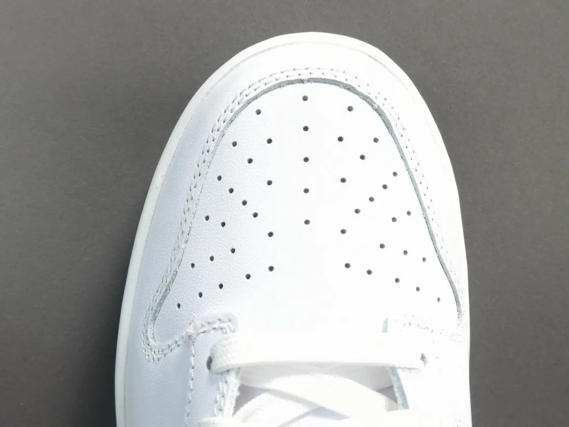 NIKE DUNK x TRIPLE WHITE Replico